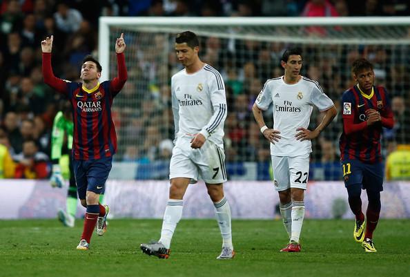Bảng tỷ số điện tử tại Camp Nou hiển thị kết quả cuối cùng Barcelona 5-1 Real Madrid sau trận El Clasico kinh điển