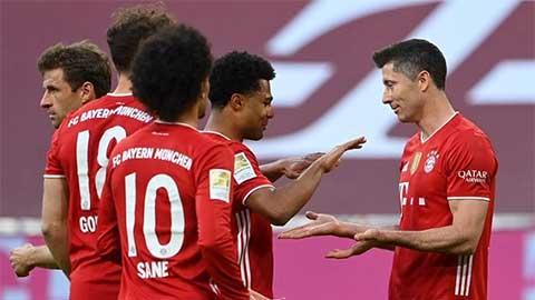 Hình ảnh cầu thủ Bayern Munich thất vọng sau trận thua sốc trước Holstein Kiel tại vòng 2 DFB-Pokal mùa giải 2020-2021