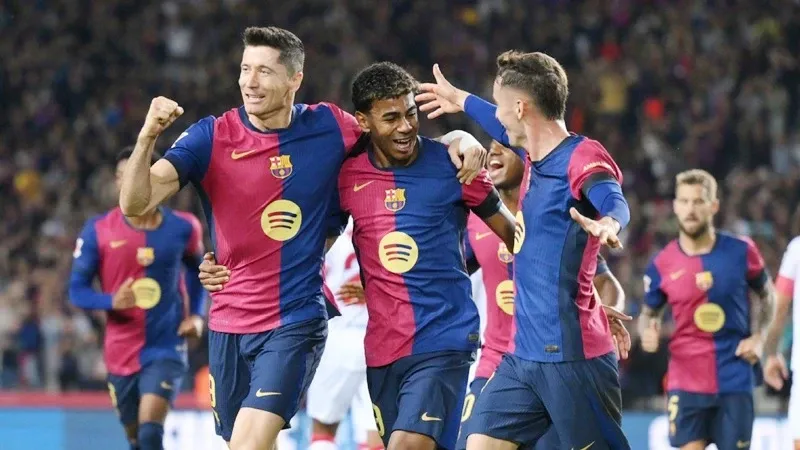 Các cầu thủ Barcelona thể hiện sự quyết tâm và nỗ lực không ngừng trên sân cỏ trong hành trình giành lại vị thế tại La Liga.