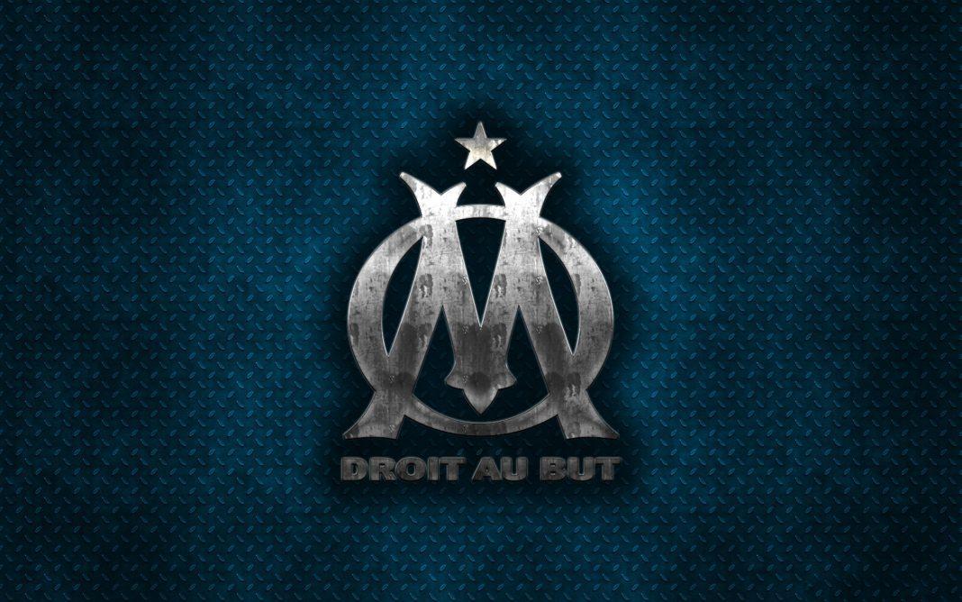 Trận cầu đỉnh cao giữa hai đội bóng giàu truyền thống Olympique Marseille và Olympique Lyonnais tại giải vô địch quốc gia Pháp Ligue 1 thể hiện sự cạnh tranh quyết liệt