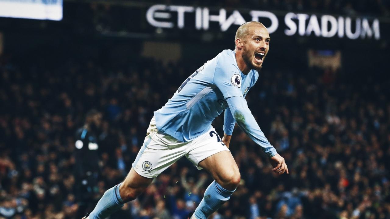 David Silva, biểu tượng kỹ thuật của cầu thủ Tây Ban Nha, đi bóng khéo léo và kiến tạo tại Manchester City ở Premier League