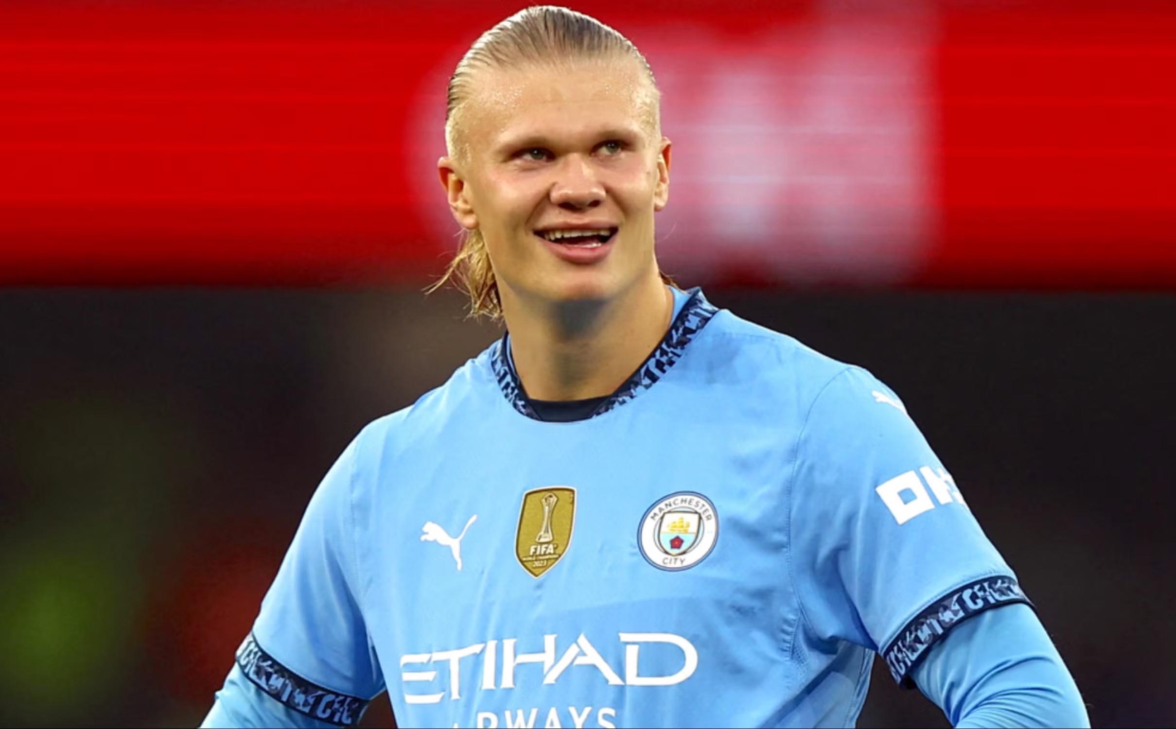 Erling Haaland ăn mừng bàn thắng sớm vào lưới Bayern Munich trong trận Der Klassiker Bundesliga 2020-2021 đáng nhớ.