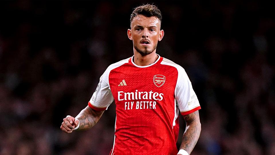 Ben White thể hiện kỹ năng chuyền bóng ấn tượng trong màu áo Arsenal