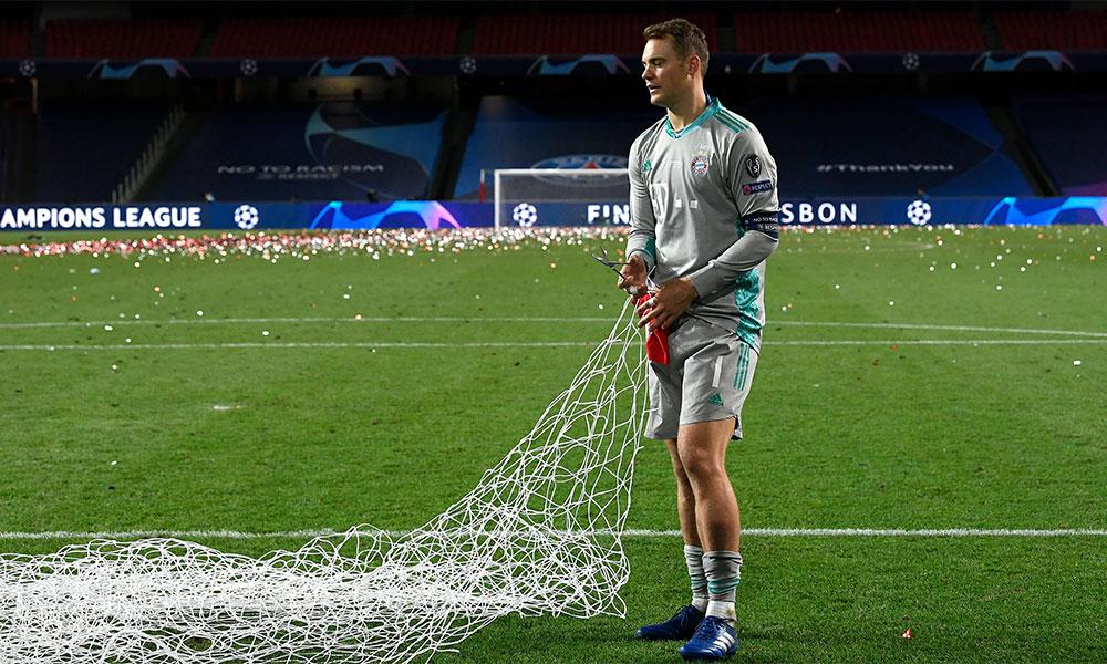 Thủ môn Manuel Neuer thực hiện pha cứu thua xuất thần cho Bayern Munich trước sự tấn công của Neymar trong trận chung kết C1 2020 với PSG.