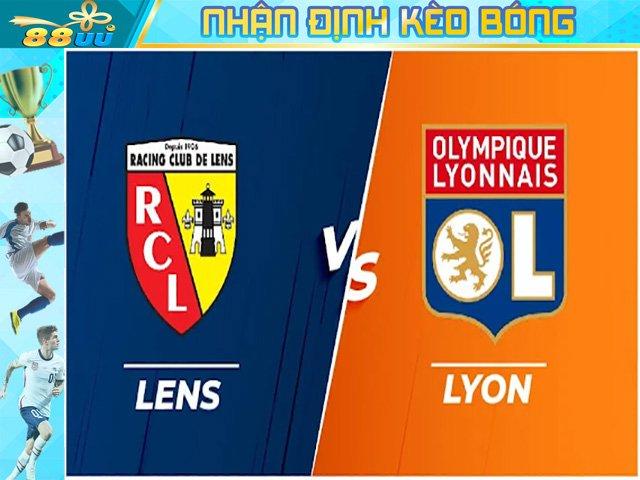 Không khí cuồng nhiệt tại sân vận động Bollaert-Delelis của RC Lens, biểu tượng cho sự vươn lên mạnh mẽ của đội bóng nhỏ này tại Ligue 1.