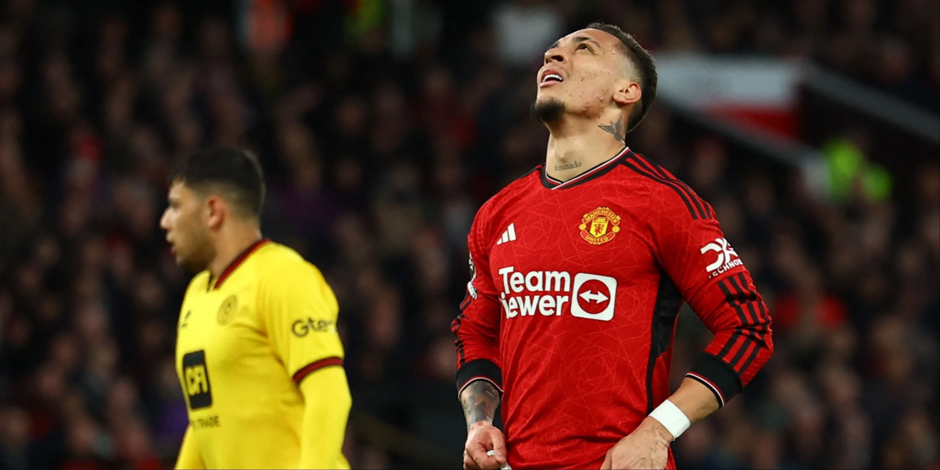 Antony thi đấu cho Man Utd trong trận gặp Sheffield United