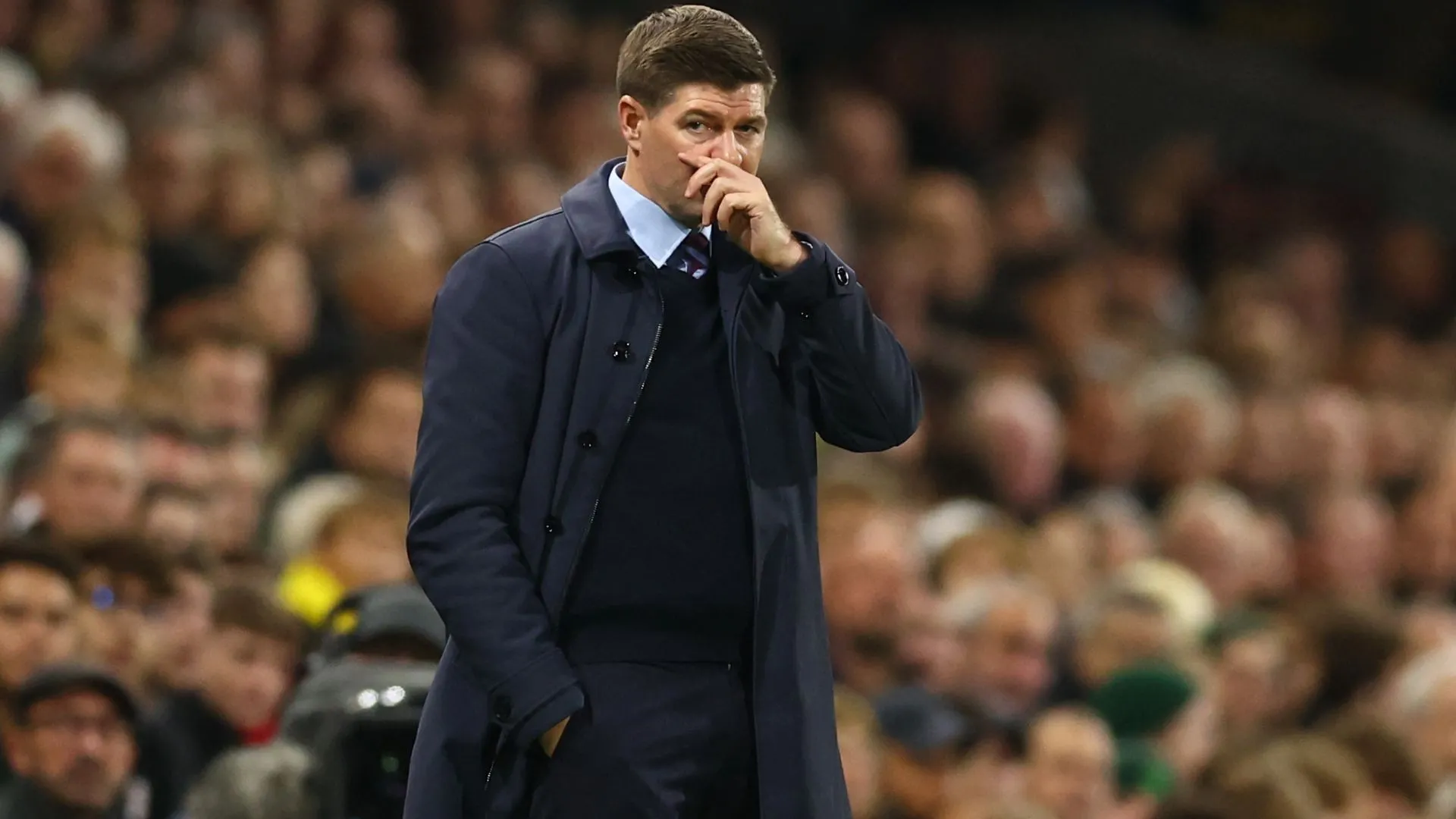 Chân dung HLV Steven Gerrard được đồn đoán tới Sheffield Wednesday