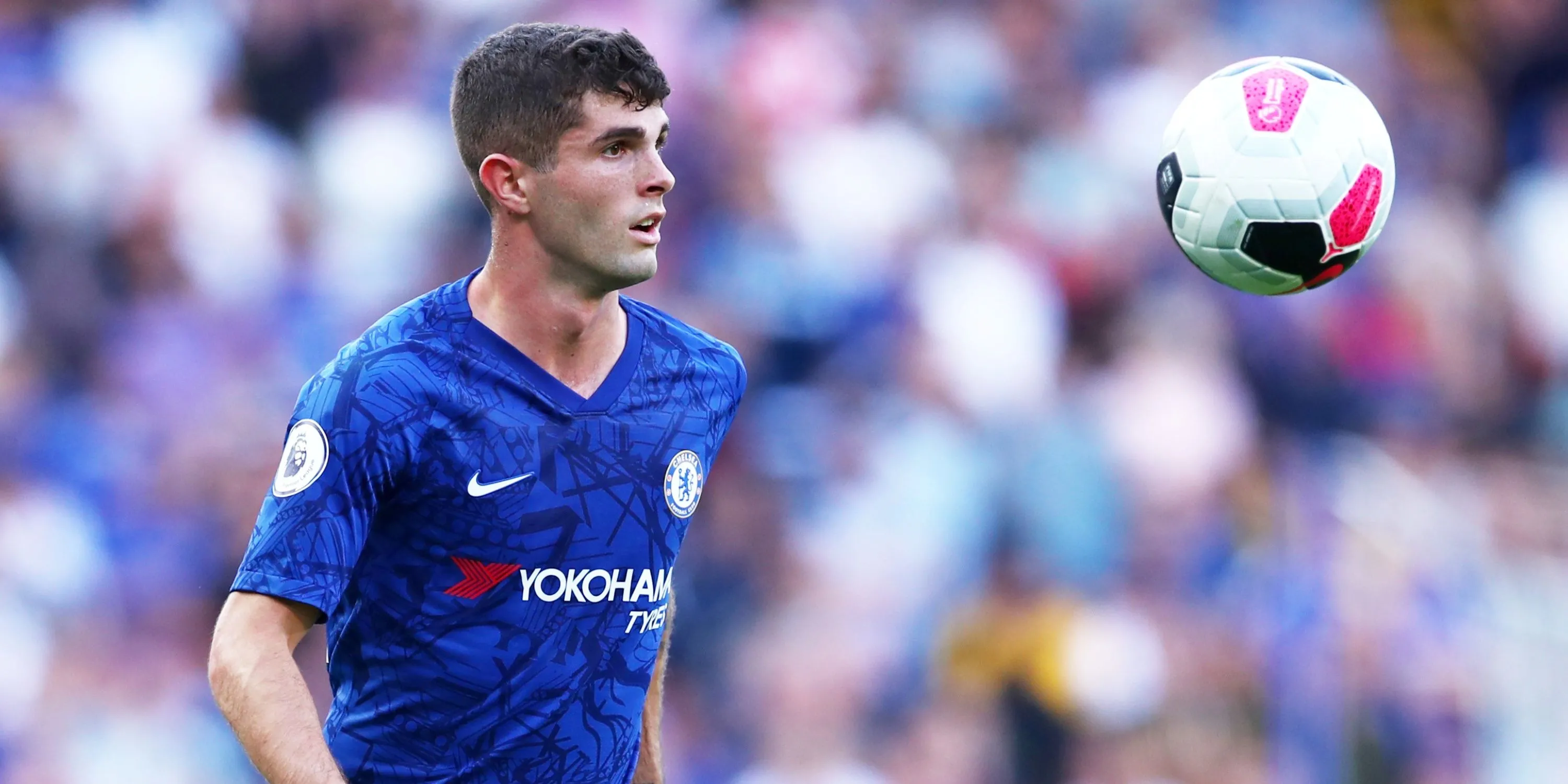 Christian Pulisic thi đấu cho Chelsea ở Ngoại hạng Anh
