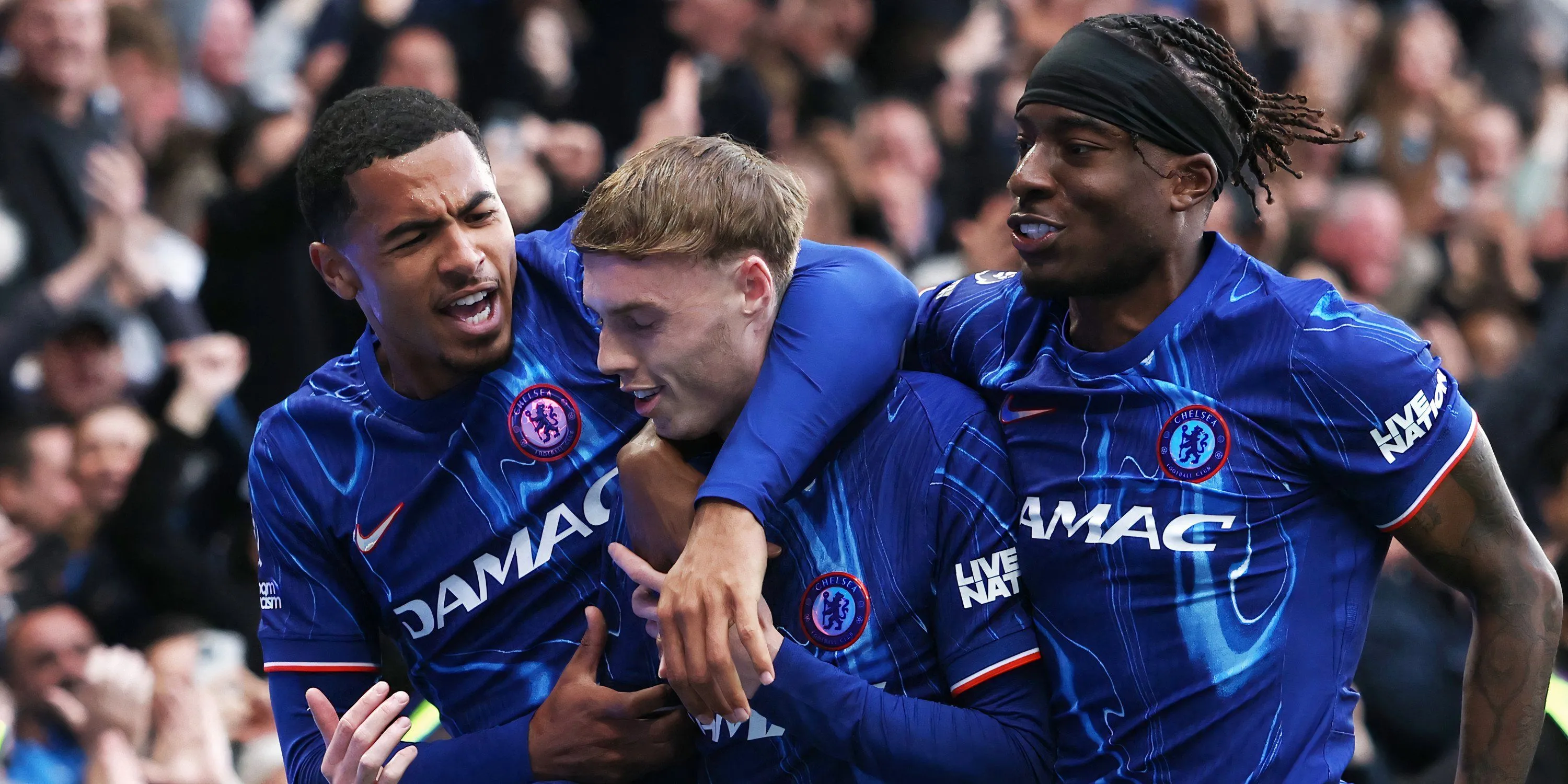 Everton Quan Tâm Omari Hutchinson, Ngôi Sao Ipswich