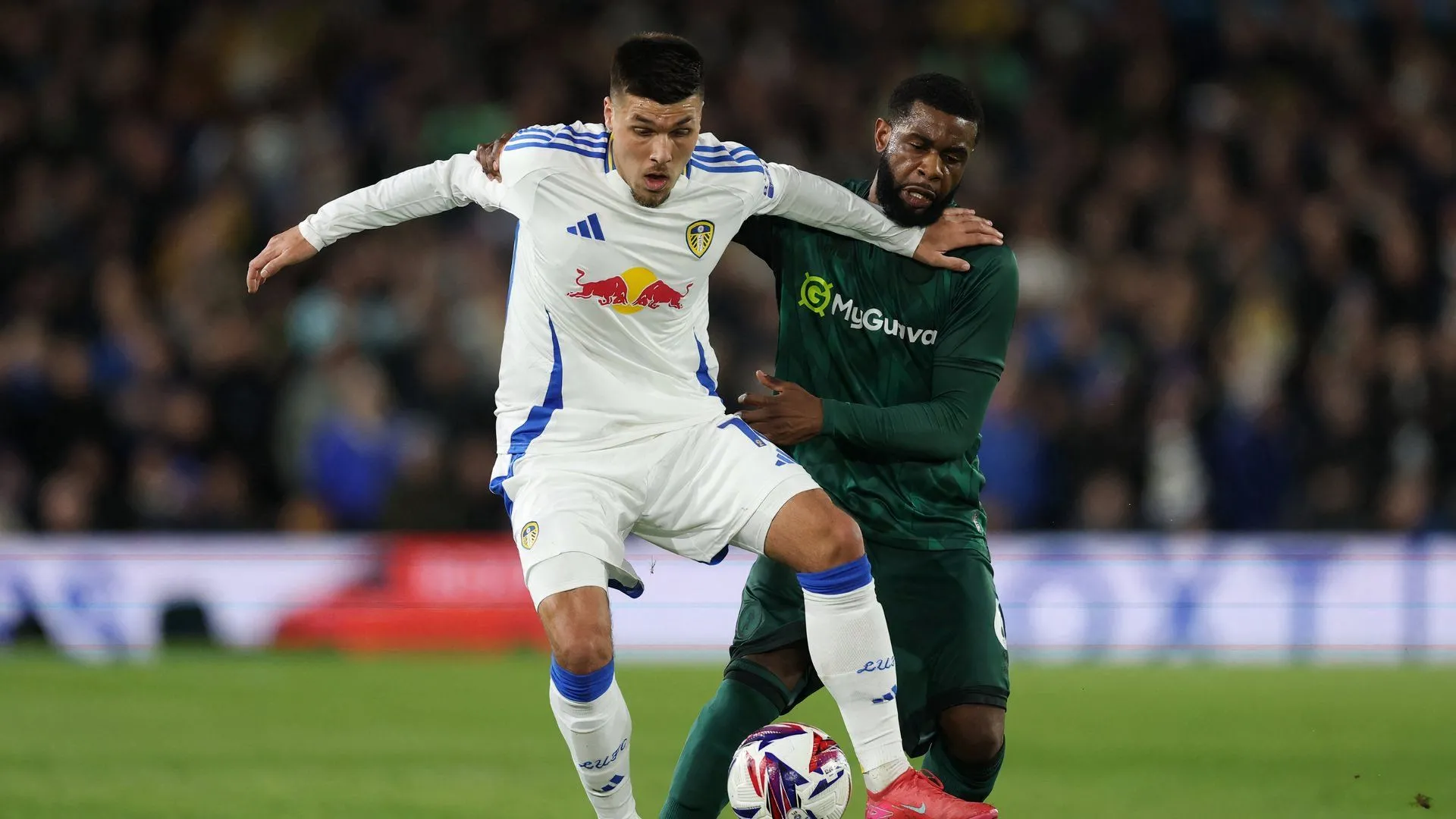 Đội Trưởng Hull City Lewie Coyle Dính Nghi Án Ẩu Đả Sau Trận Trụ Hạng
