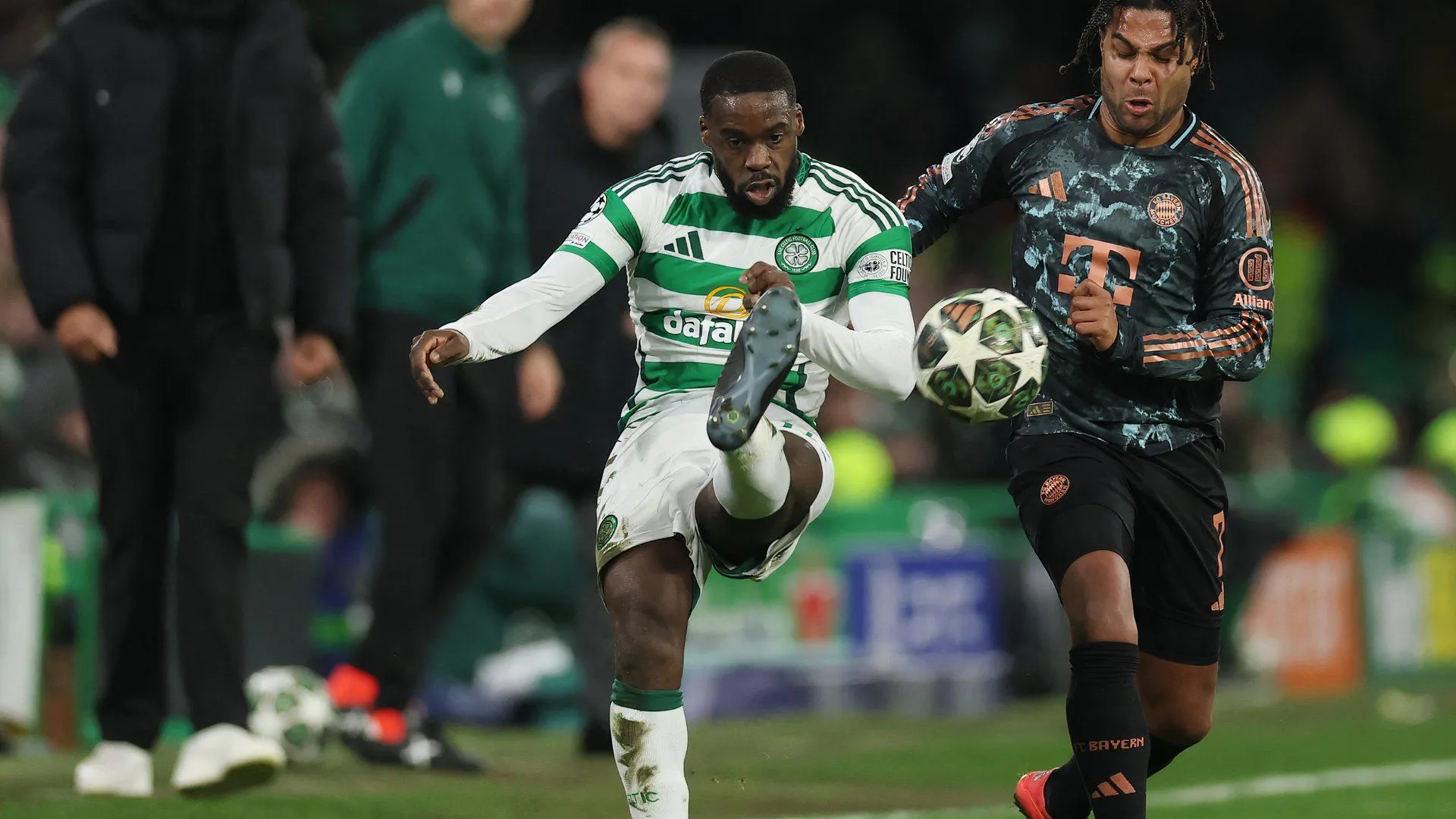 Jeffrey Schlupp trong màu áo CLB Celtic
