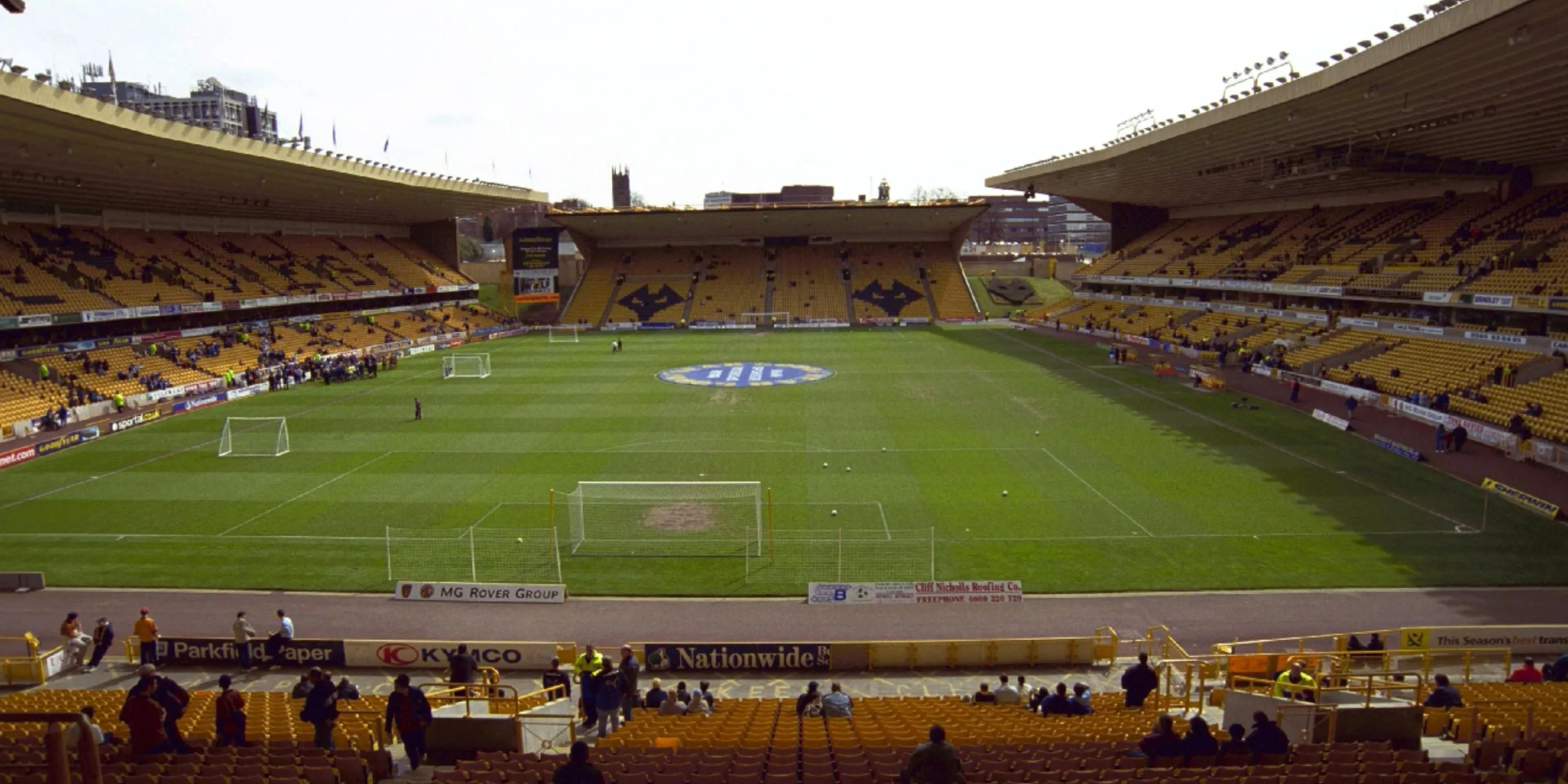 Khung cảnh sân vận động Molineux của Wolves