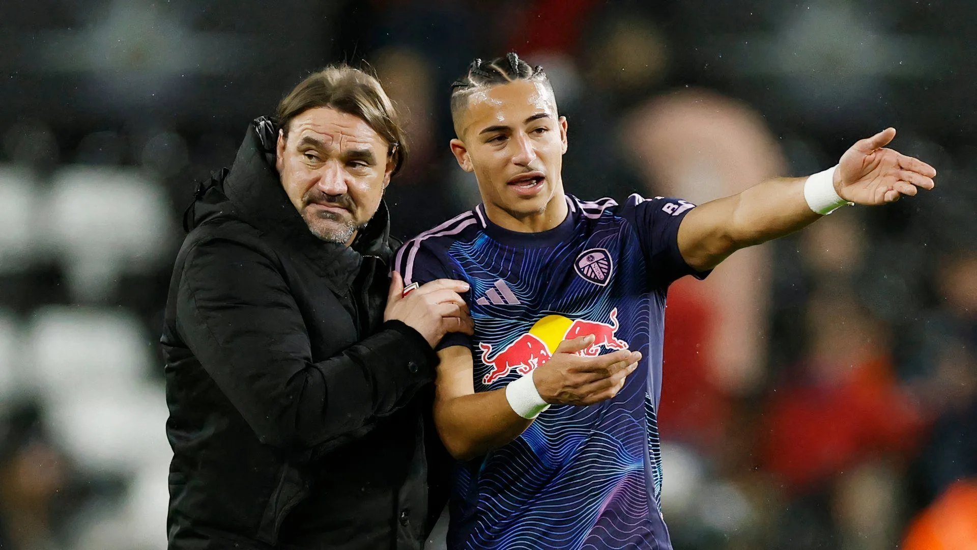 Mateo Joseph của Leeds United cùng HLV Daniel Farke