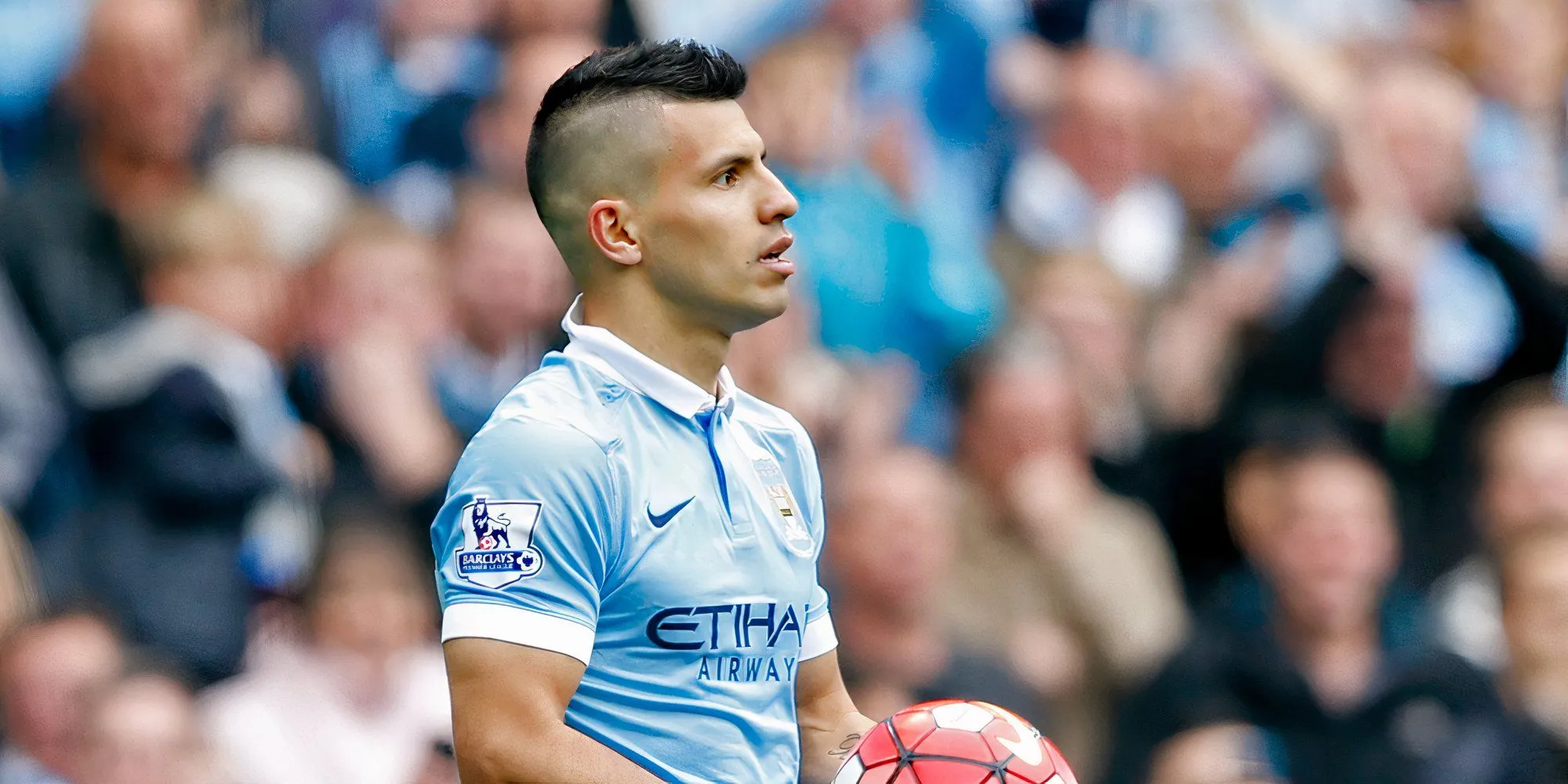 Sergio Aguero trong màu áo Manchester City, CLB nơi anh từng sát cánh cùng Frank Lampard