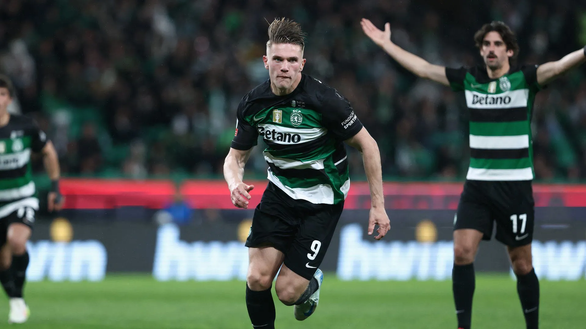 Viktor Gyokeres thi đấu cho Sporting CP