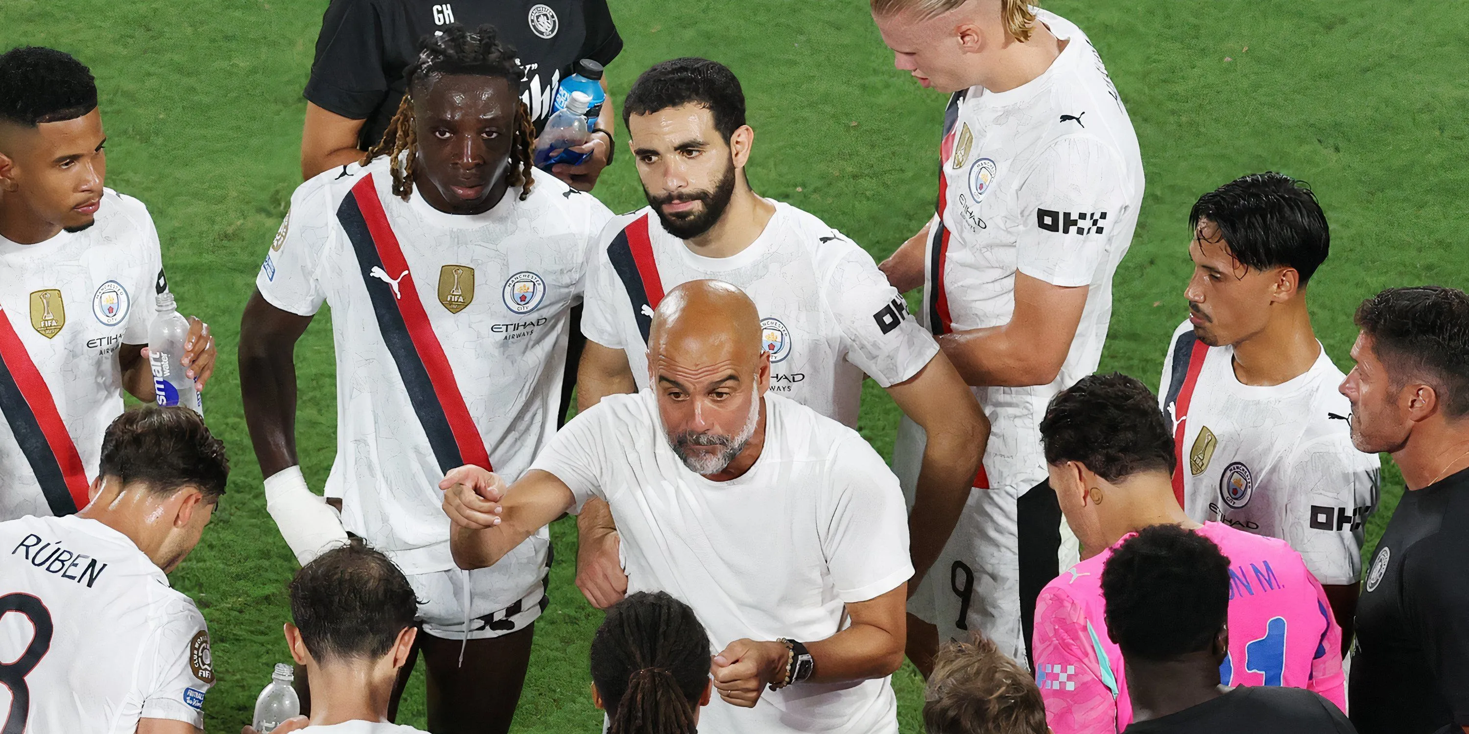 Rio Ferdinand: Man Utd Cần Tiền Vệ Đẳng Cấp Hơn Tiền Đạo Non Kinh Nghiệm