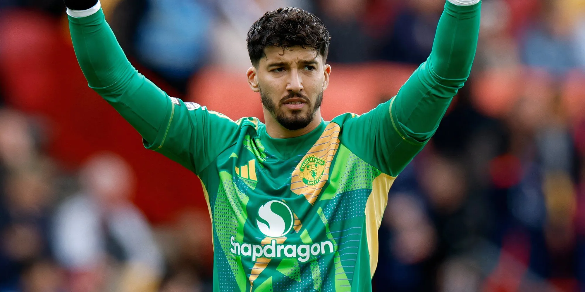 Thủ môn Altay Bayindir, một lựa chọn dự phòng cho vị trí gác đền của Manchester United