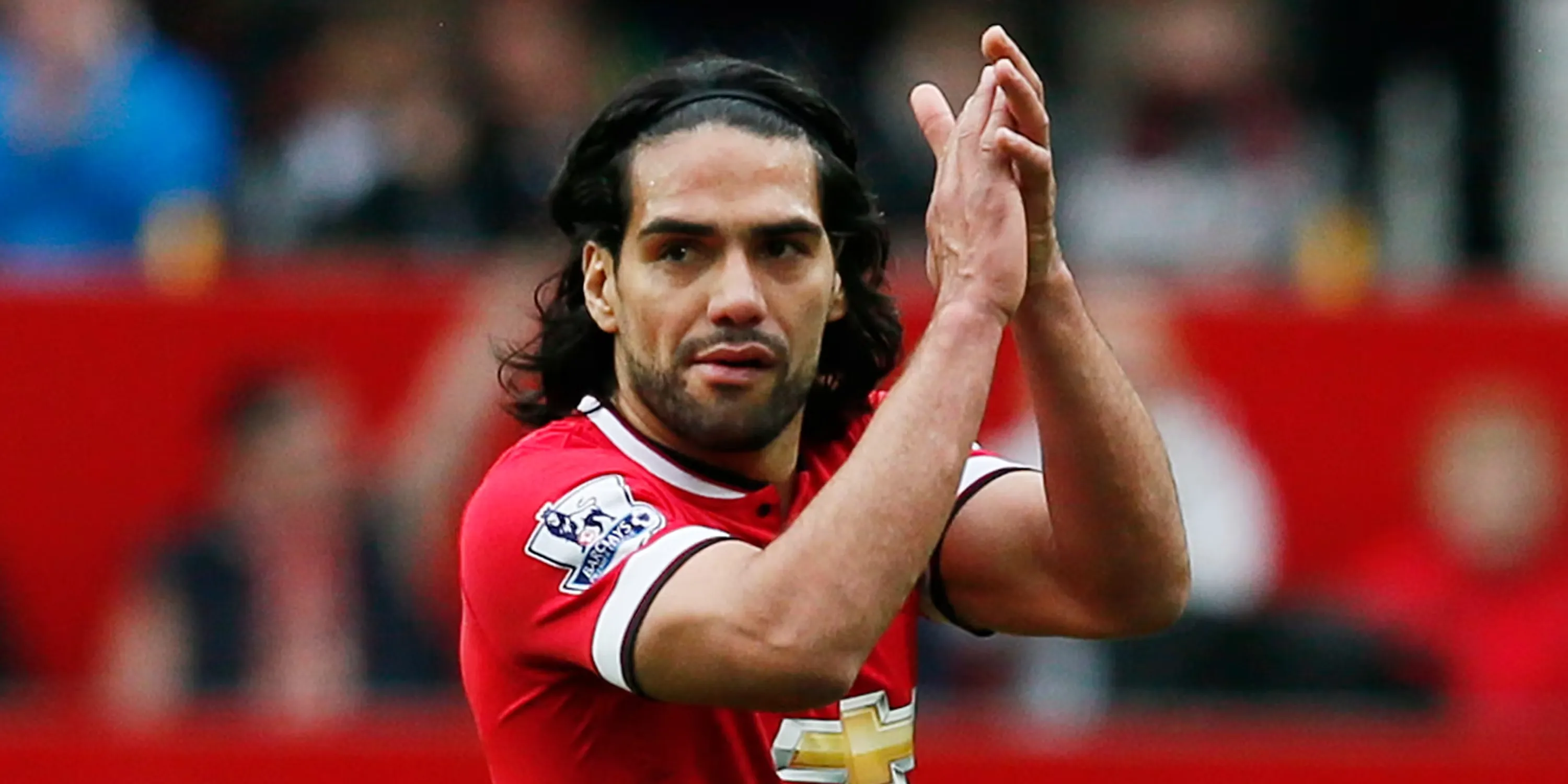 Tiền đạo Radamel Falcao trong quãng thời gian khoác áo Manchester United, bản hợp đồng cho mượn đáng thất vọng