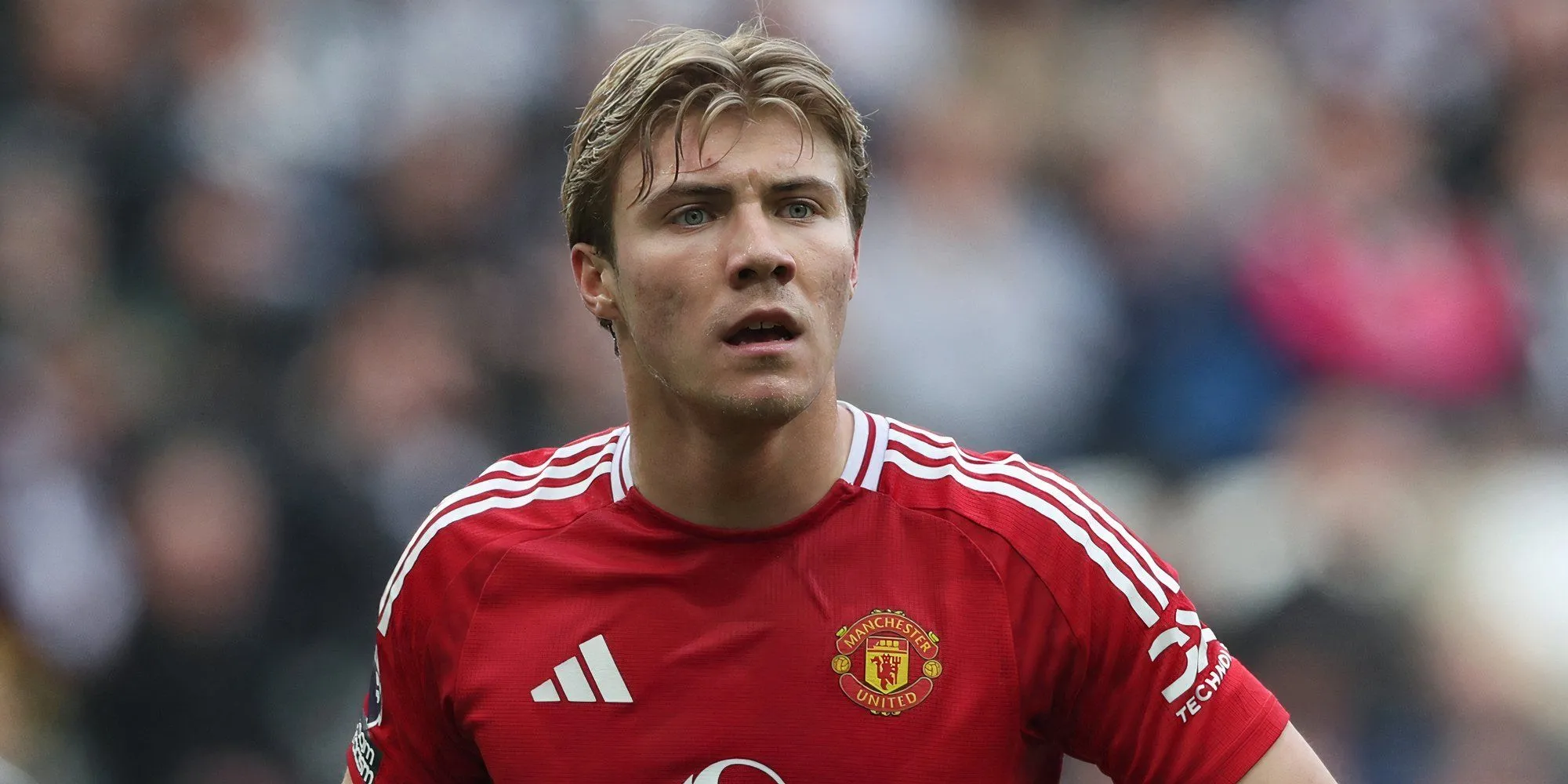 Man Utd: 4 Ngôi Sao Lớn Đối Mặt Nguy Cơ Bị Đẩy Xuống Đội U21 Dưới Thời Amorim