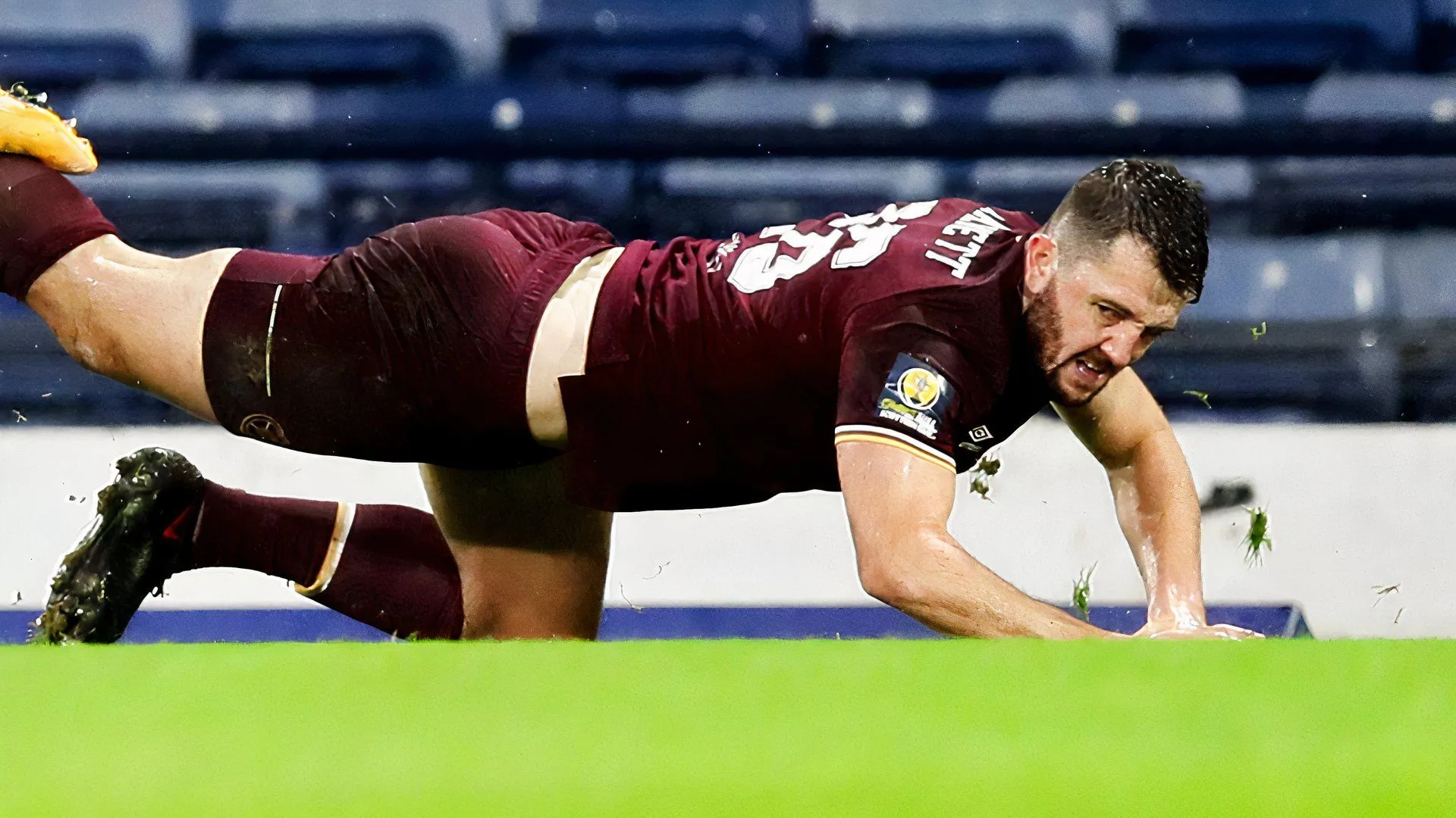 Craig Halkett ăn mừng bàn thắng, trung vệ mạnh mẽ của Hearts được Watford để ý cho kỳ chuyển nhượng mùa hè