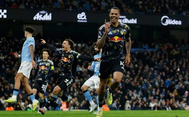 Leeds có hiệp hai xuất sắc.